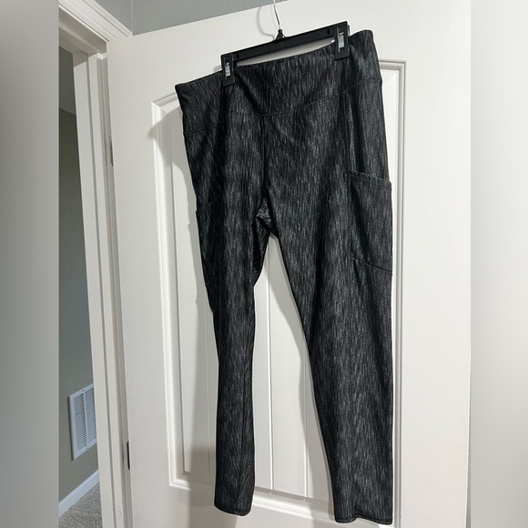 Maurices Pants - Women’s leggings pants workout yoga Maurice’s In Motion black dark grey XL